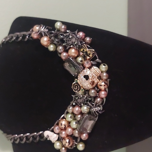 Betsey Johnson Sugar Skull Multi Color Faux Pearl Beads Charms Bib Necklace - Picture 16 of 17